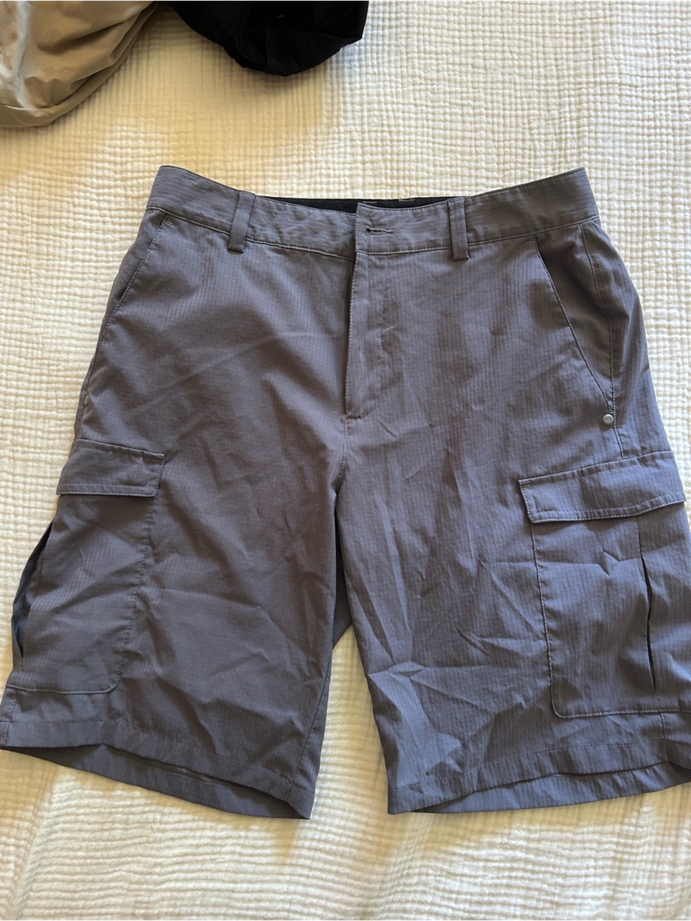 Under Armour Men's Slate Gray Cargo Shorts